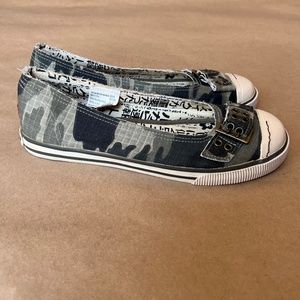 Rocket Dog Slide On Sneakers Flats Shoes